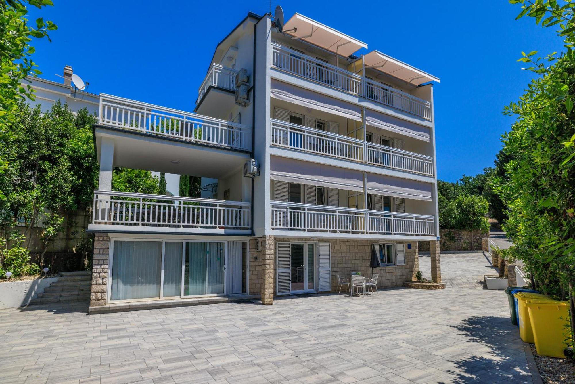 Podvezanec Apartmán *