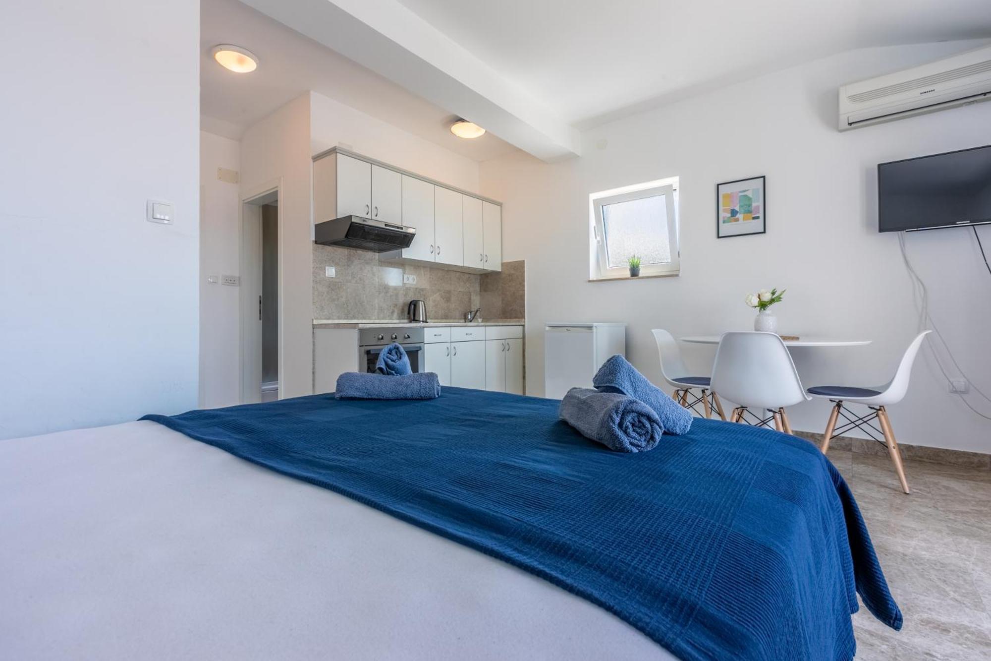 Podvezanec Apartmán *