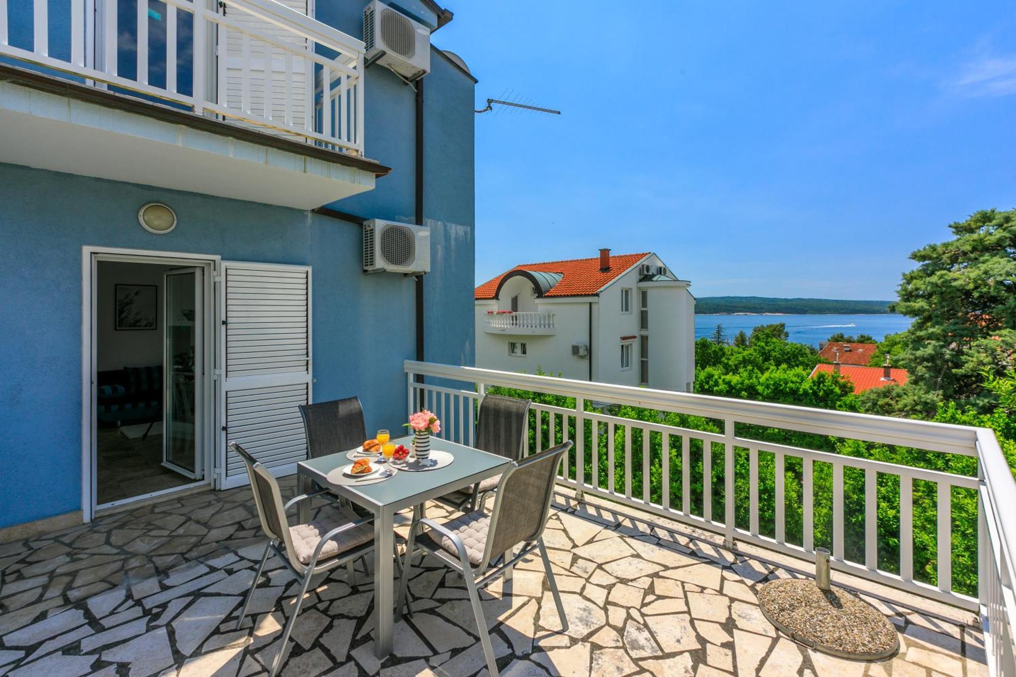 Podvezanec * Crikvenica