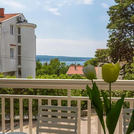 Apartments Podvezanec Crikvenica Exterior photo