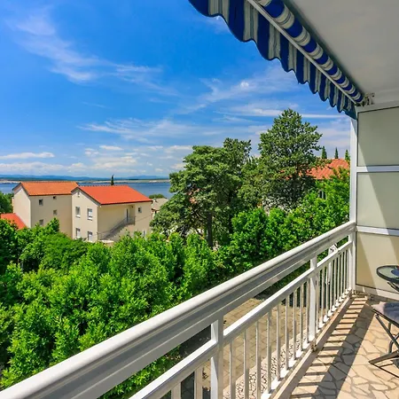 Apartments Podvezanec Crikvenica Exterior photo