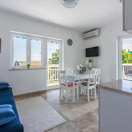 Apartments Podvezanec Crikvenica Exterior photo